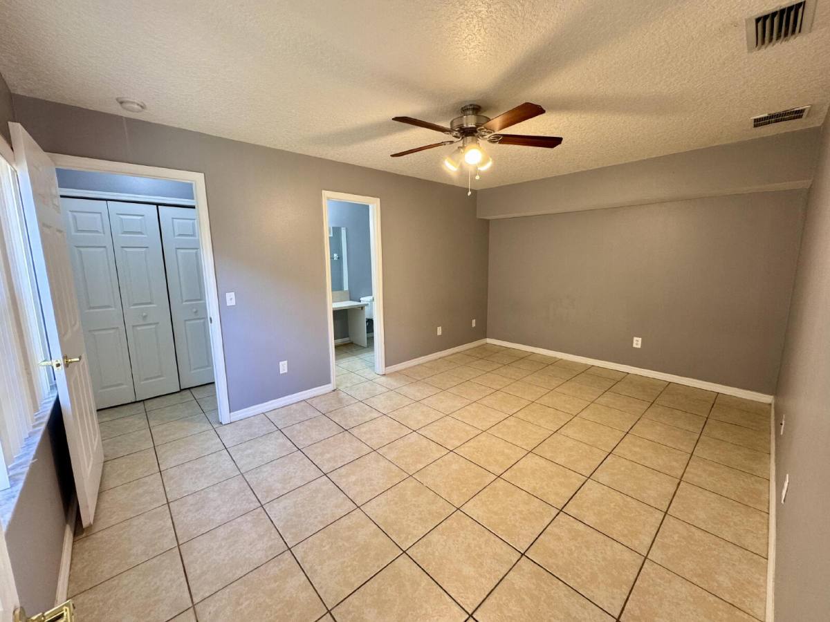 Apartment for rent at 2725 Fan Palm Dr #B, Davenport, FL 33897