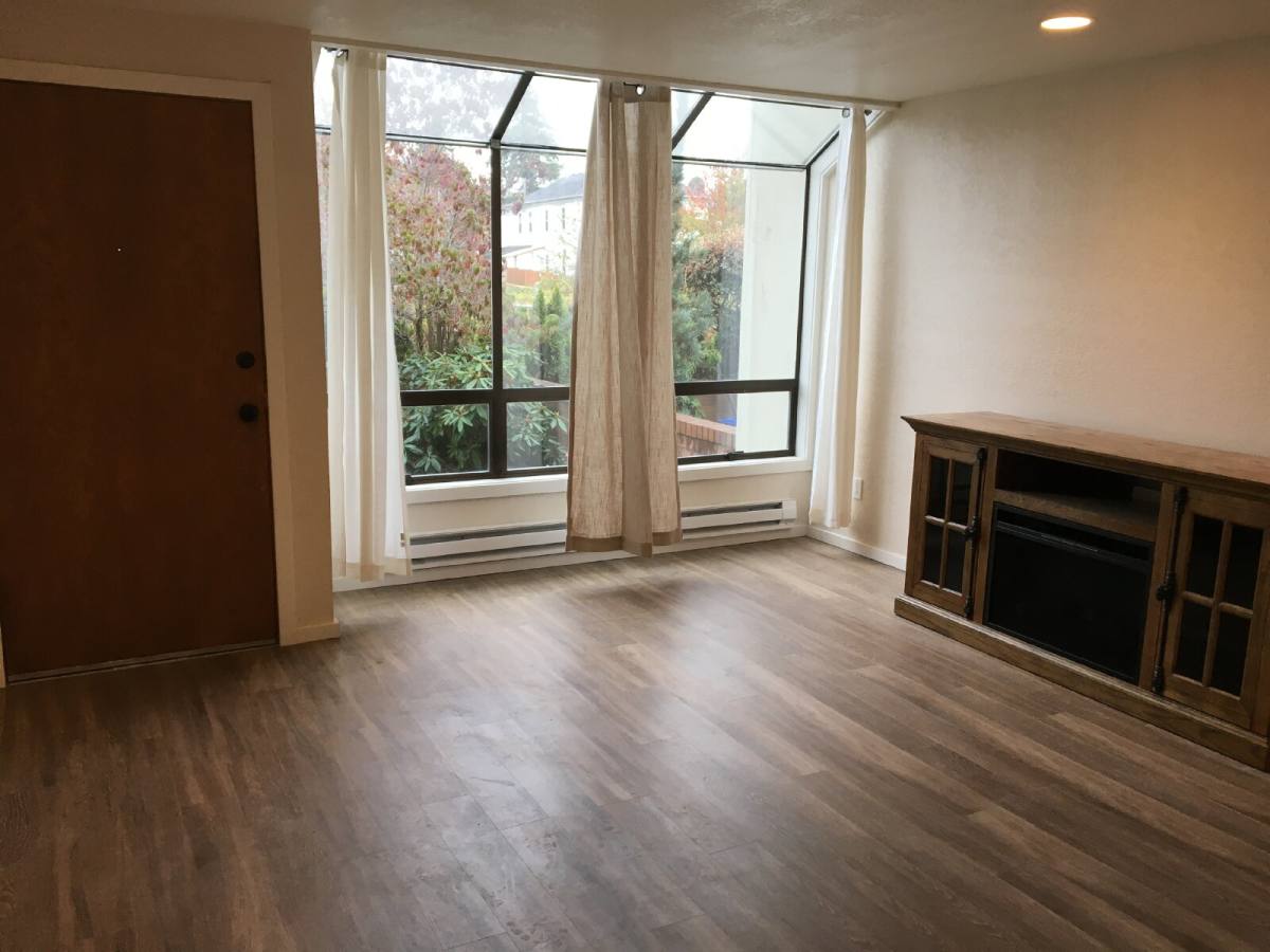 Condo for rent at 22330 6th Ave S, Seattle, WA 98198