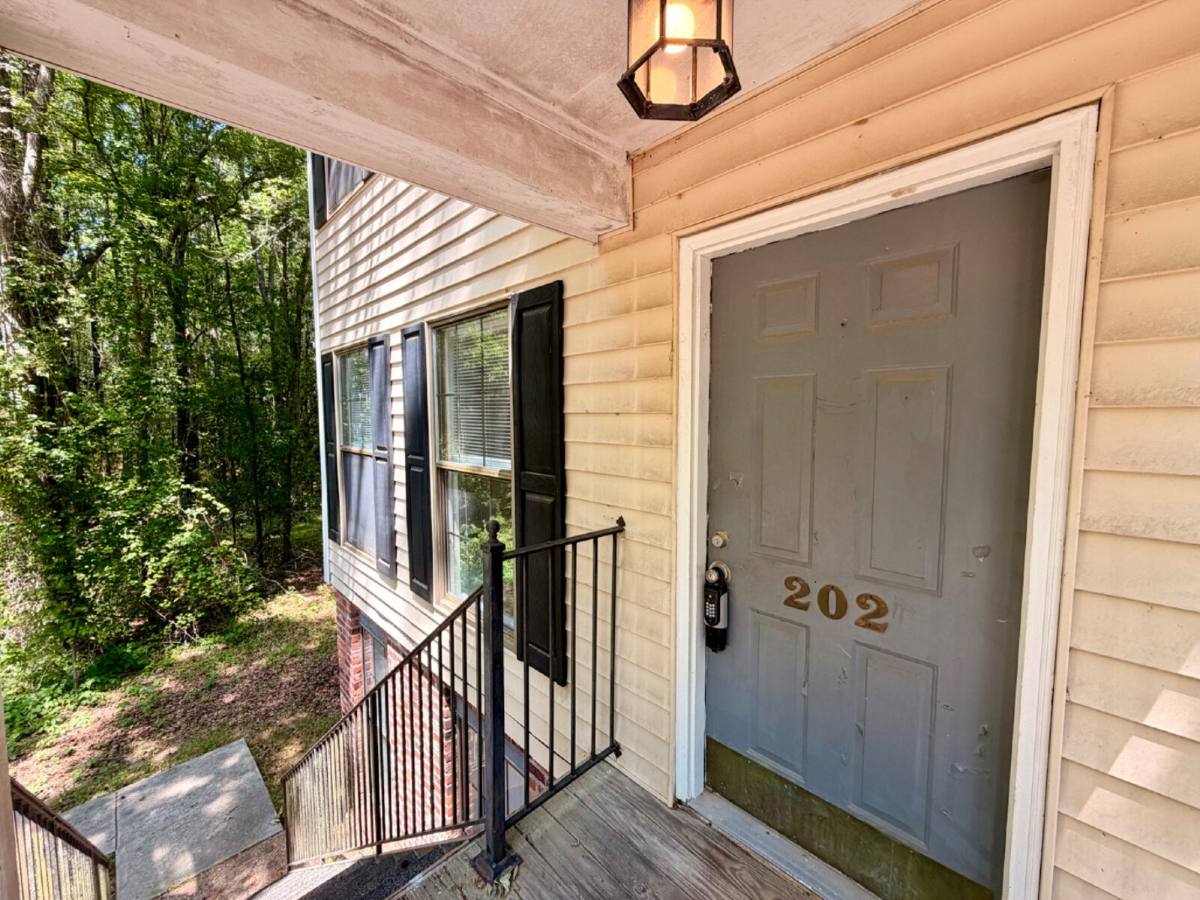 Apartment for rent at 33 Chestnut Ferry Rd #202, Camden, SC 29020
