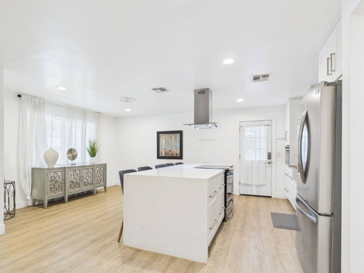 House for rent at 1233 W 11th St, Tempe, AZ 85281