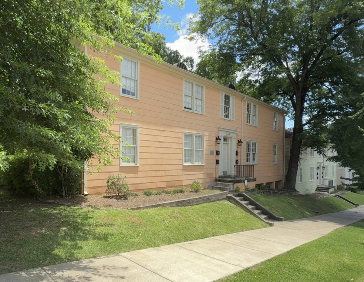 Apartment for rent at 1334 N Jefferson St #2, Jackson, MS 39202