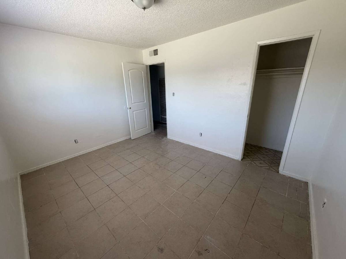 House for rent at 1836 F St, Wasco, CA 93280