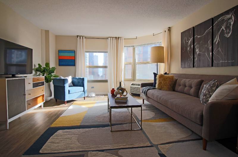 Apartment for rent at 30 W Chestnut St, Chicago, IL 60610