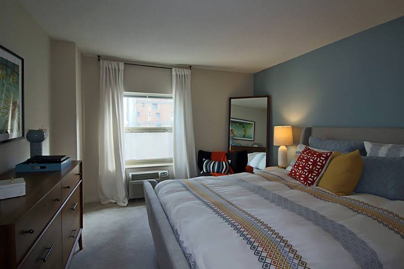 Apartment for rent at 30 W Chestnut St, Chicago, IL 60610