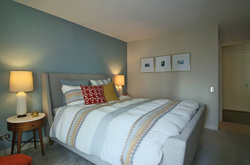 Apartment for rent at 30 W Chestnut St, Chicago, IL 60610