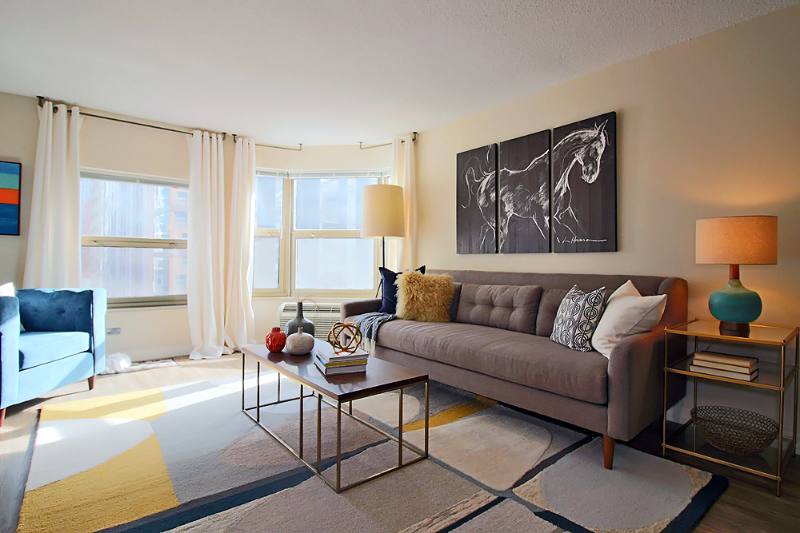 Apartment for rent at 30 W Chestnut St, Chicago, IL 60610