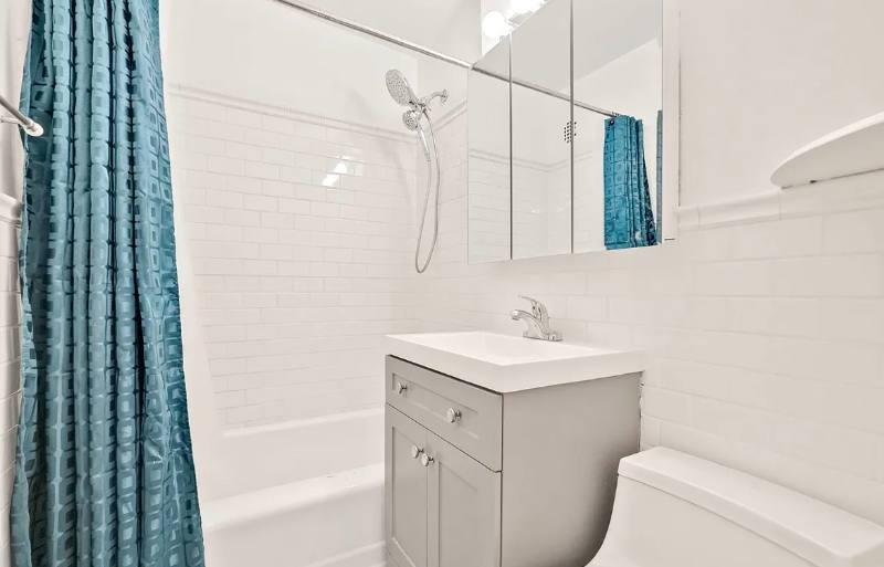 House for rent at 6601 Burns St, Rego Park, NY 11374
