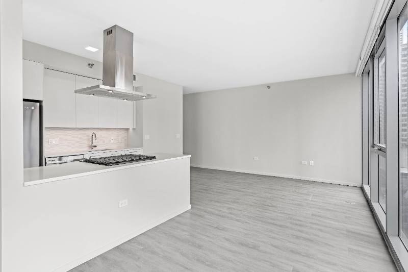 Apartment for rent at 17 E Huron St, Chicago, IL 60611