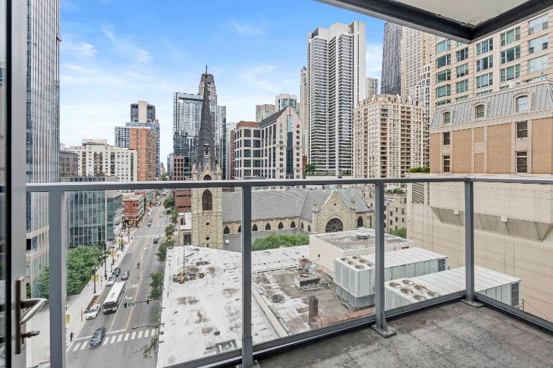 Apartment for rent at 17 E Huron St, Chicago, IL 60611