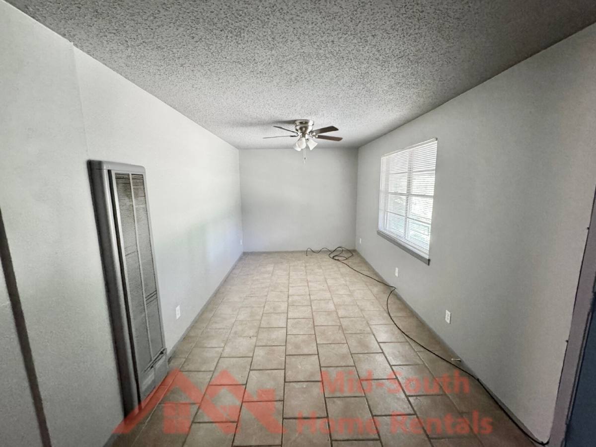 Apartment for rent at 487 Williams Ave #3, Memphis, TN 38126