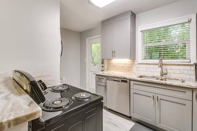 House for rent at 4704 Collinwood, Fort Worth, TX 76116