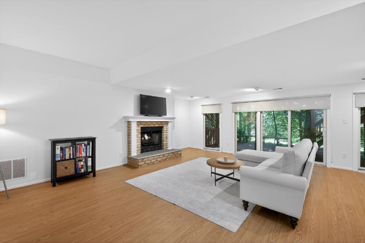 Townhouse for rent at 7830 Whiterim Terrace, Potomac, MD 20854