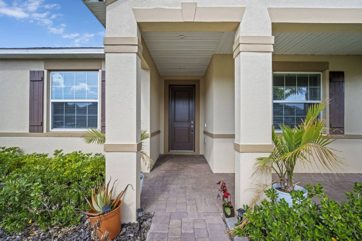 House for rent at 6185 Moonrise Dr, Merritt Island, FL 32953