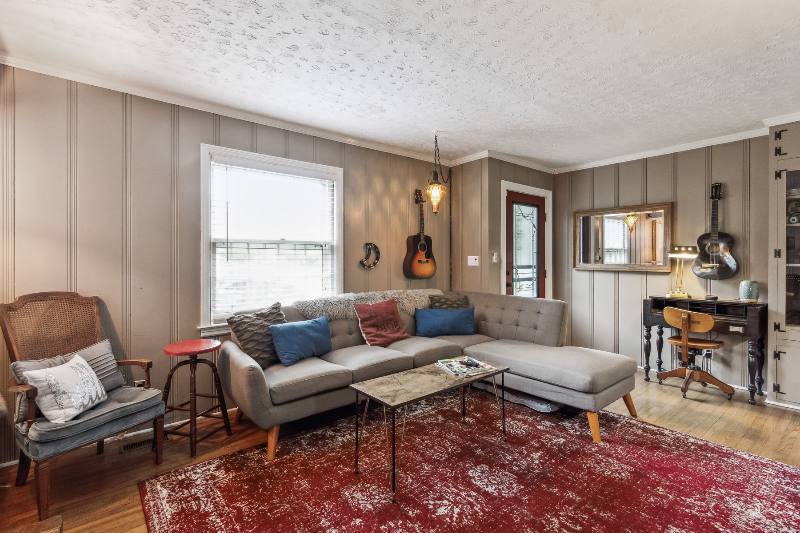 House for rent at 2808 McCampbell Ave, Nashville, TN 37214