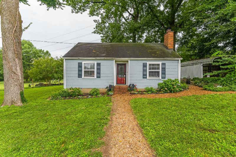 House for rent at 2808 McCampbell Ave, Nashville, TN 37214