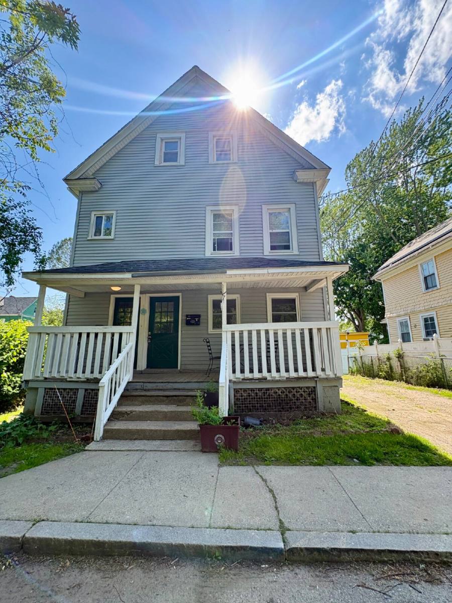 Apartment for rent at 7 Griswold Court #1, New London, CT 06320