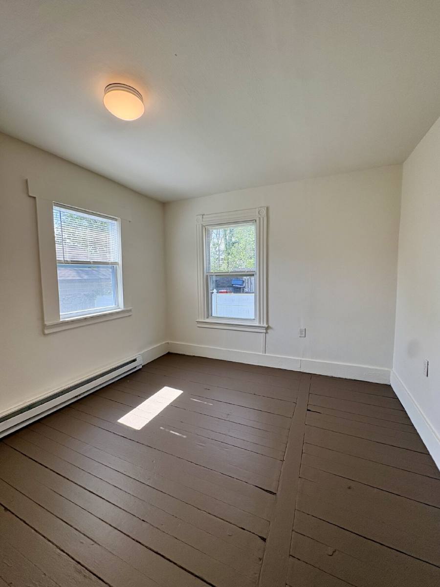 Apartment for rent at 7 Griswold Court #1, New London, CT 06320