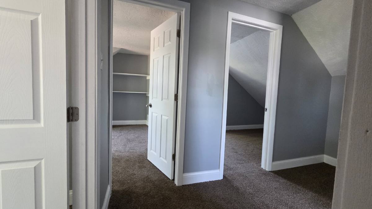 House for rent at 13818 Courtland Ave, Cleveland, OH 44111