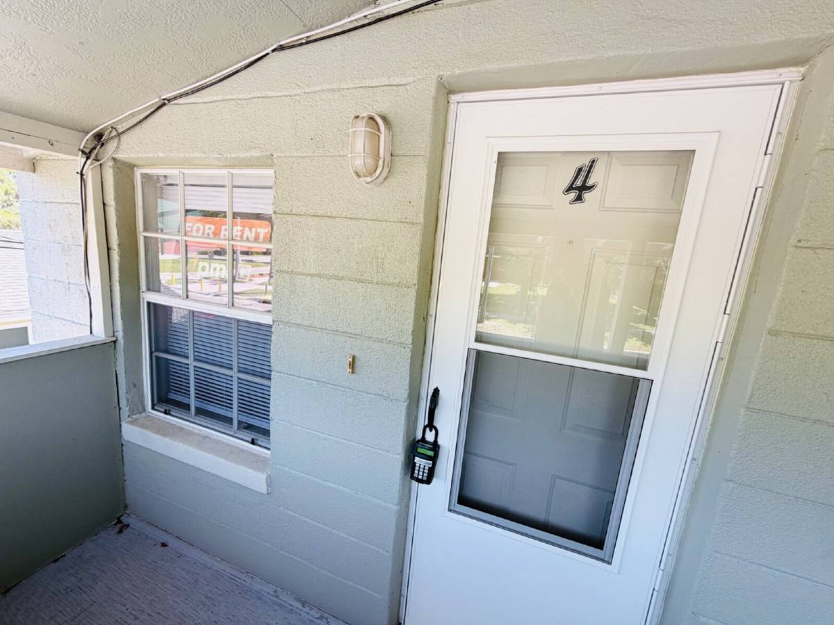 Apartment for rent at 1002 Ave E #4, Haines City, FL 33844