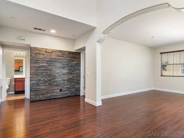 Apartment for rent at 41543 King Palm Ave #5, Murrieta, CA 92562