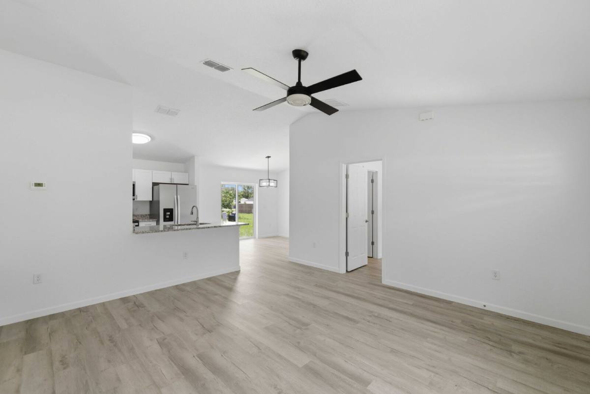 House for rent at 870 NW 69th St, Ocala, FL 34475