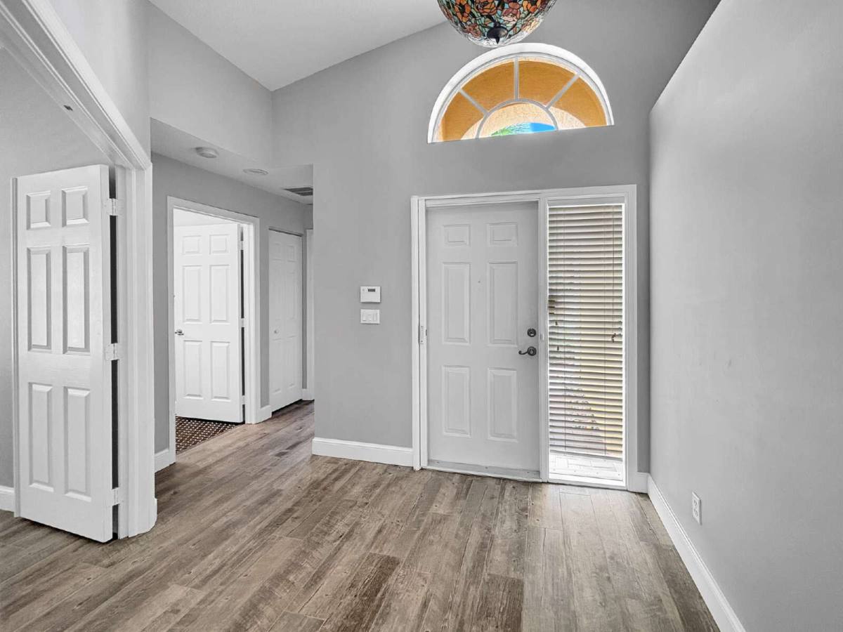 House for rent at 829 SE Westminster Place, Stuart, FL 34997