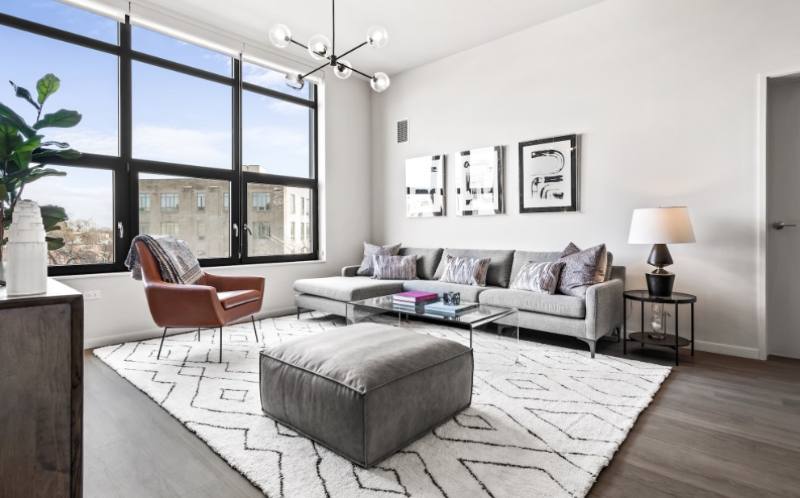 Apartment for rent at 2477 N Milwaukee Ave, Chicago, IL 60647
