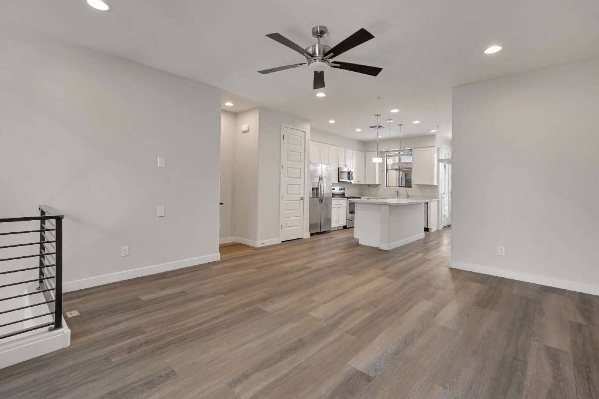 Townhouse for rent at 4235 N 26th St, Phoenix, AZ 85016