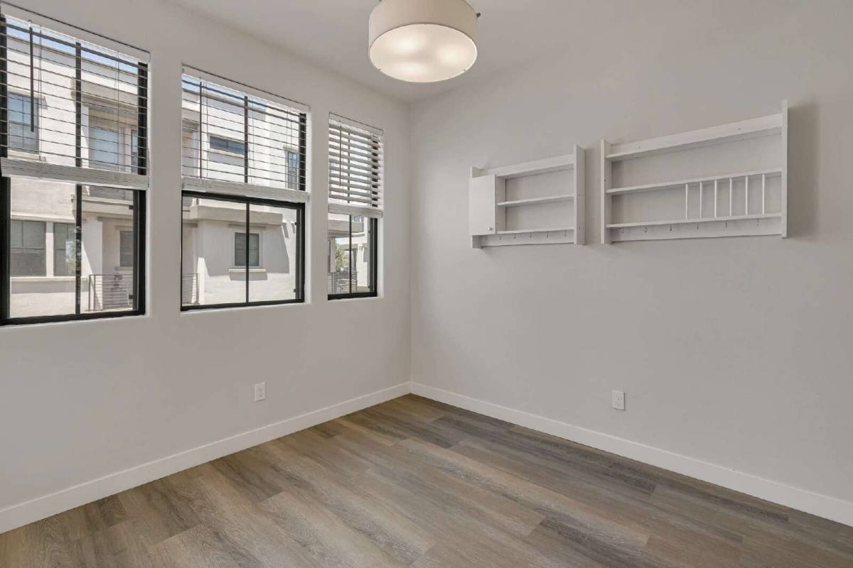 Townhouse for rent at 4235 N 26th St, Phoenix, AZ 85016