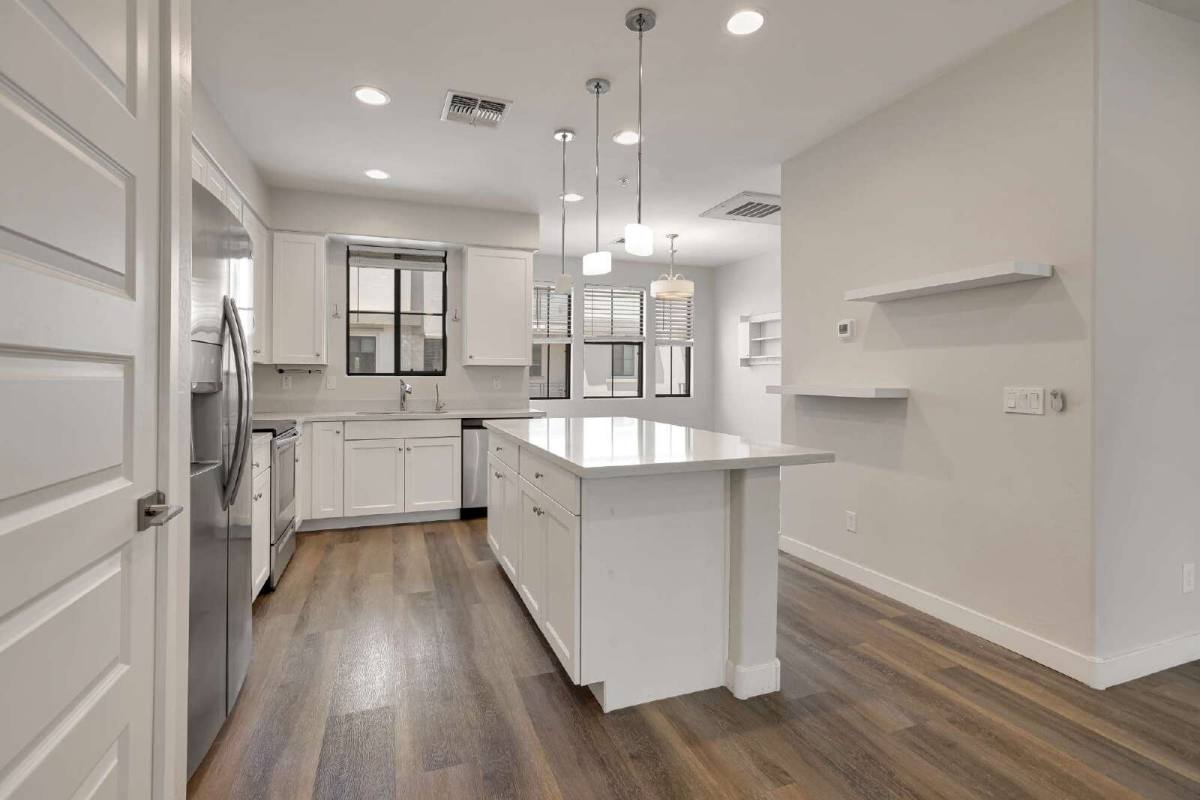 Townhouse for rent at 4235 N 26th St, Phoenix, AZ 85016