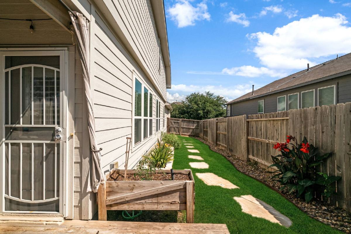 House for rent at 6661 Bowie Cove, Cibolo, TX 78108
