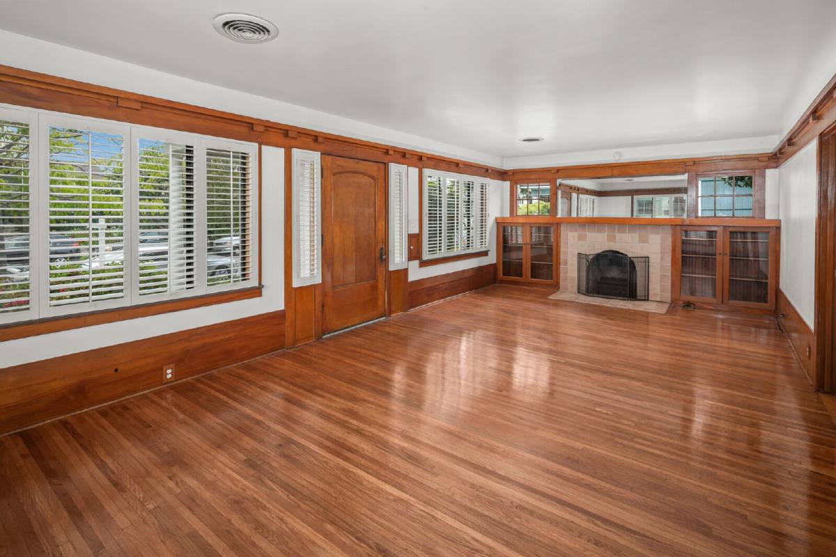 House for rent at 3925 Hawk St, San Diego, CA 92103