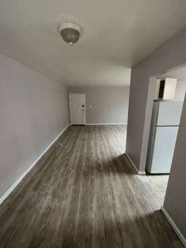 Apartment for rent at 13965 Superior Rd #102, Cleveland, OH 44118