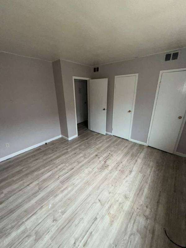 Apartment for rent at 13965 Superior Rd #102, Cleveland, OH 44118