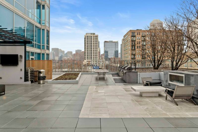 Apartment for rent at 1389 S State, Chicago, IL 60605