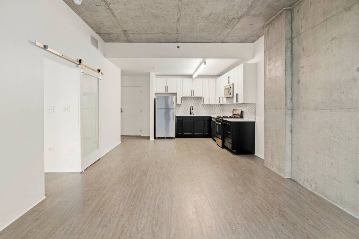Apartment for rent at 1389 S State, Chicago, IL 60605