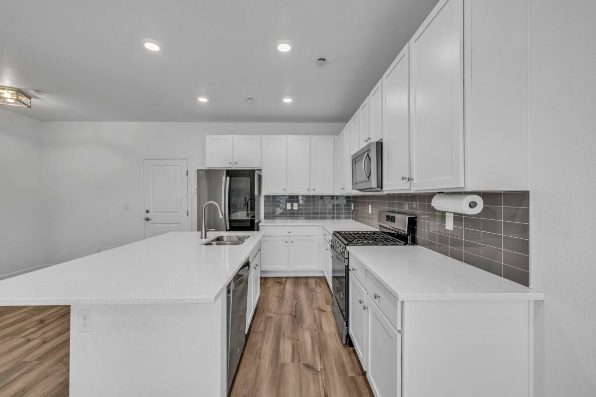House for rent at 18152 Caffey Dr #PAR, Parker, CO 80134