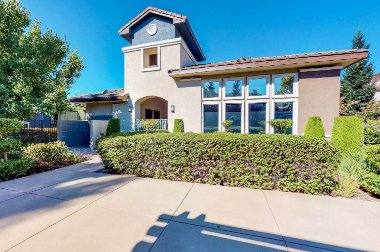 Apartment for rent at 701 Gibson Dr, Roseville, CA 95678