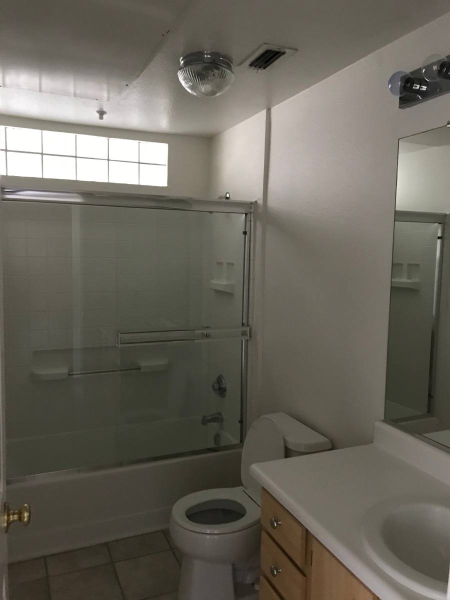 Apartment for rent at 701 Gibson Dr, Roseville, CA 95678