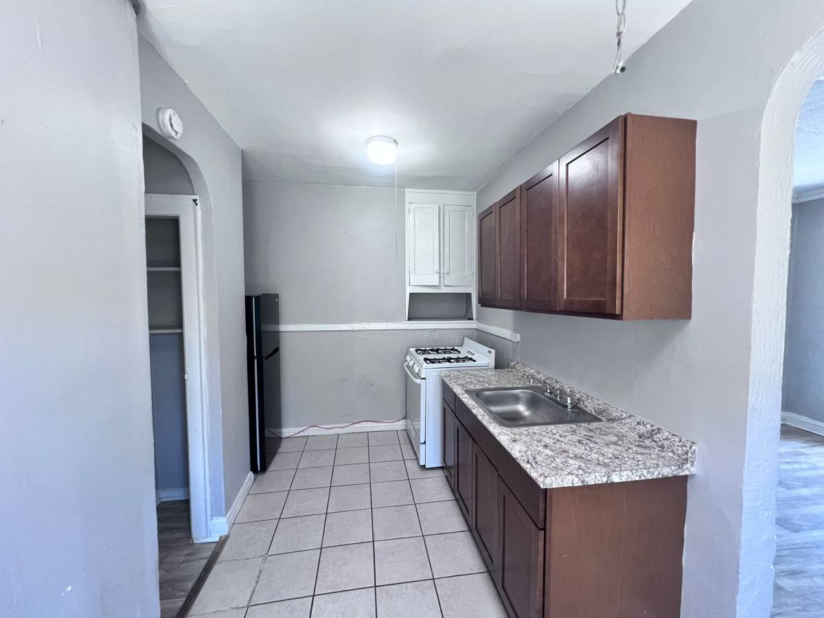 Apartment for rent at 848 Linn Dr #6, Cleveland, OH 44108