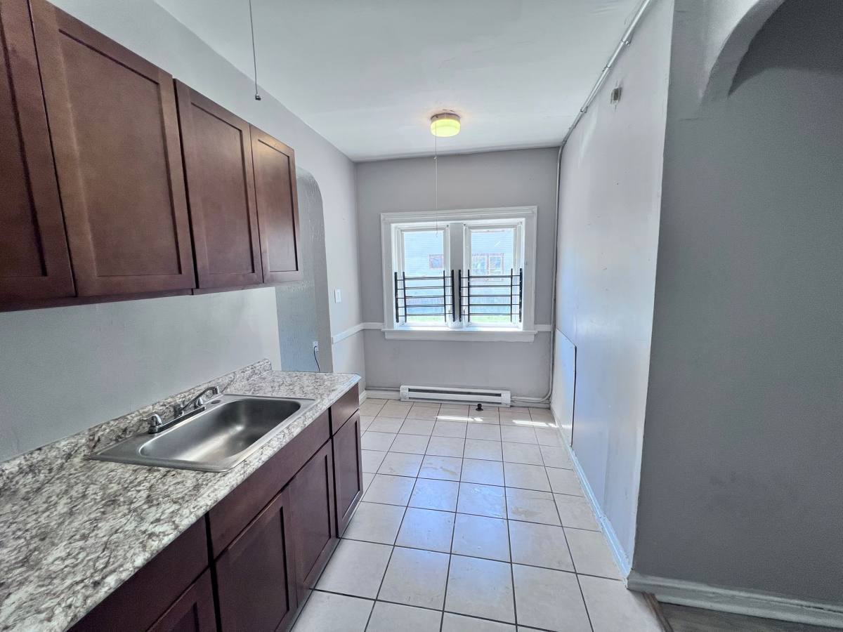 Apartment for rent at 848 Linn Dr #6, Cleveland, OH 44108