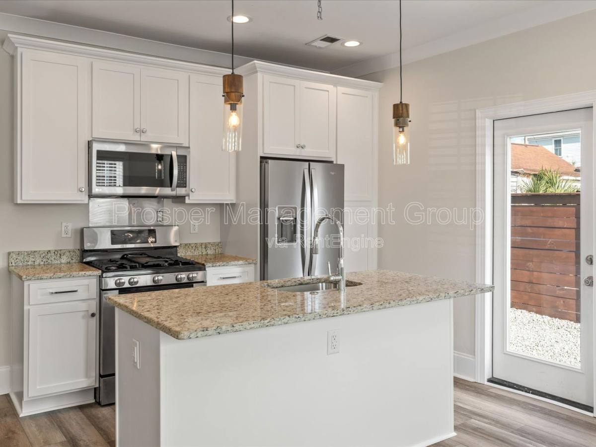 House for rent at 400 Sumter St, Charleston, SC 29403