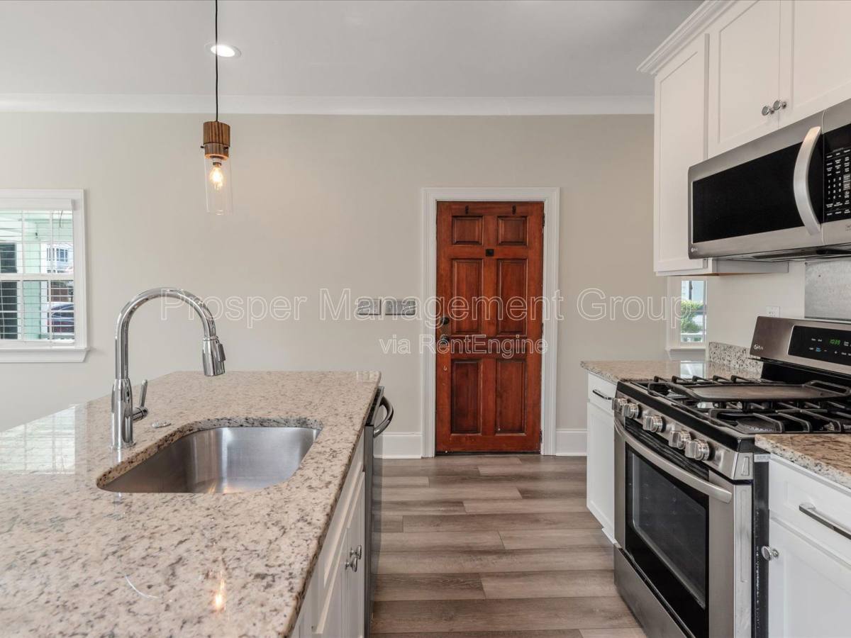 House for rent at 400 Sumter St, Charleston, SC 29403