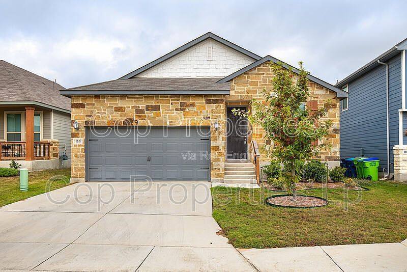 House for rent at 11627 Troubadour Trail, San Antonio, TX 78245