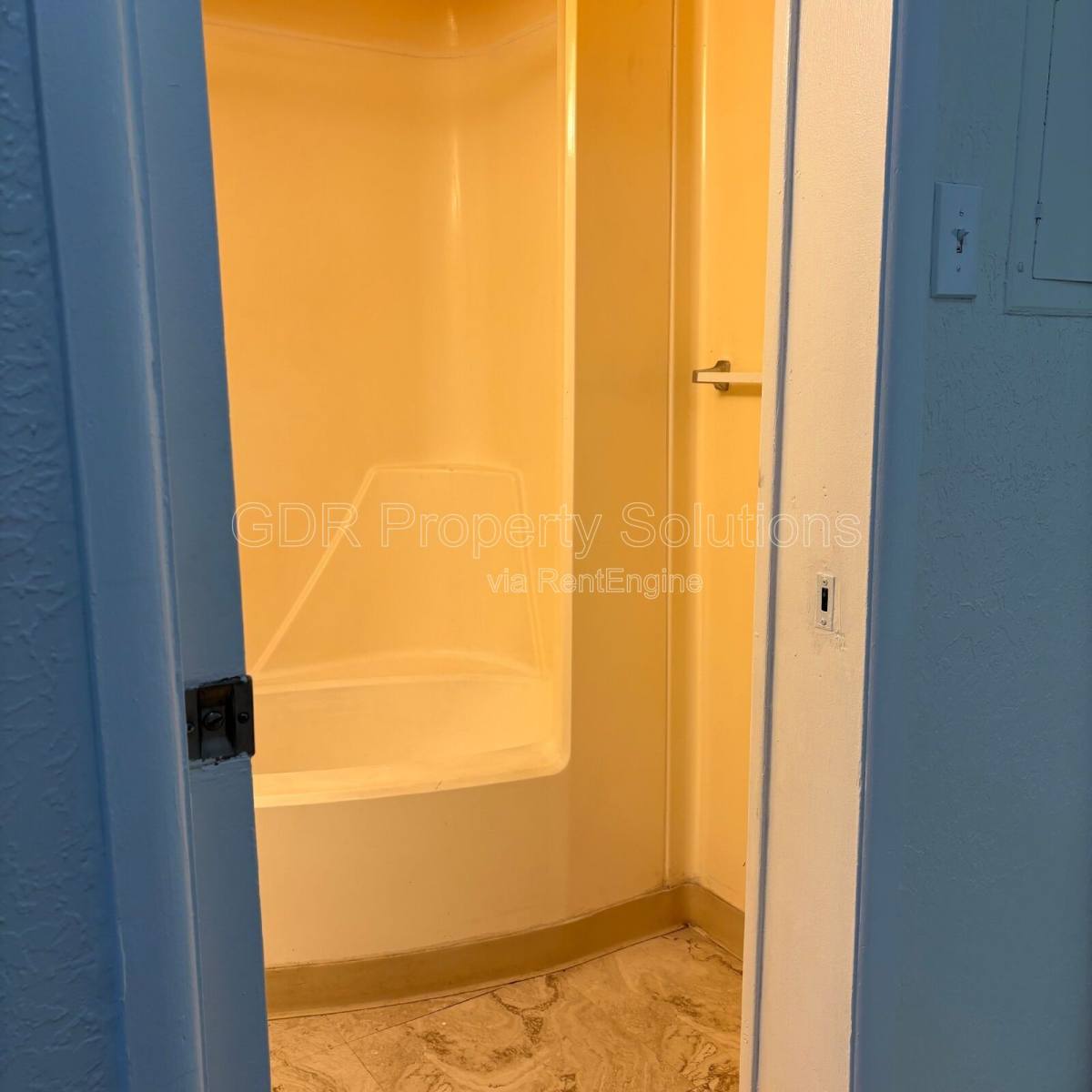 Apartment for rent at 1100 Coal Ave SW #7, Albuquerque, NM 87102