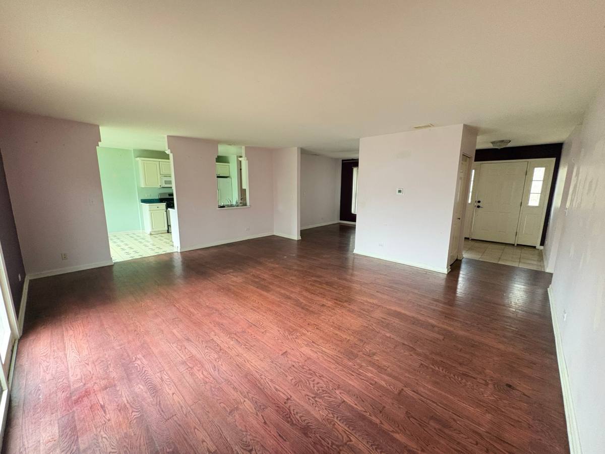 House for rent at 6N730 Manor Lane, Itasca, IL 60143