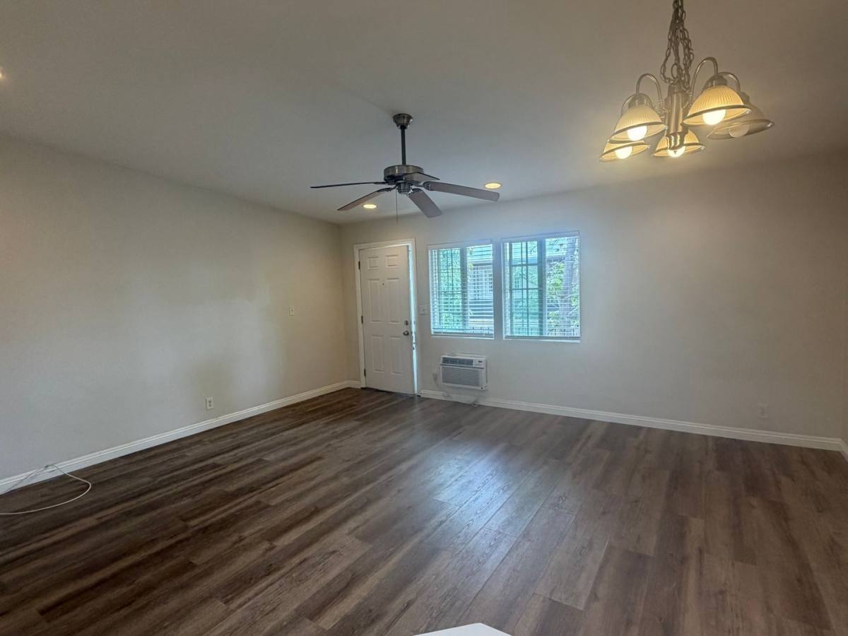 Apartment for rent at 2119 E Westport Dr #7, Anaheim, CA 92806