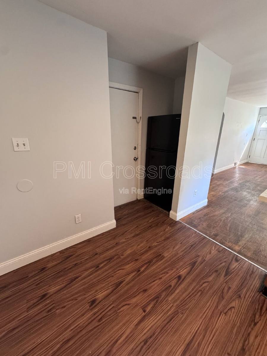 Apartment for rent at 2876 Hudson Dr #A, Cuyahoga Falls, OH 44221