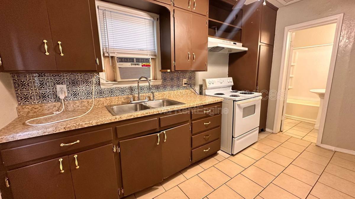 Apartment for rent at 2533 1 2 NW #39TH Terrace, Oklahoma City, OK 73112