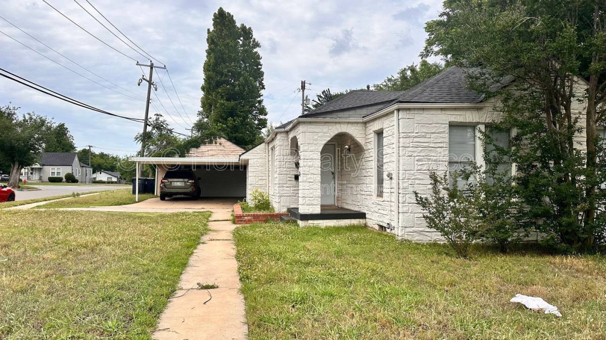 Apartment for rent at 2533 1 2 NW #39TH Terrace, Oklahoma City, OK 73112